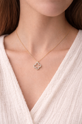 Collar Lotus