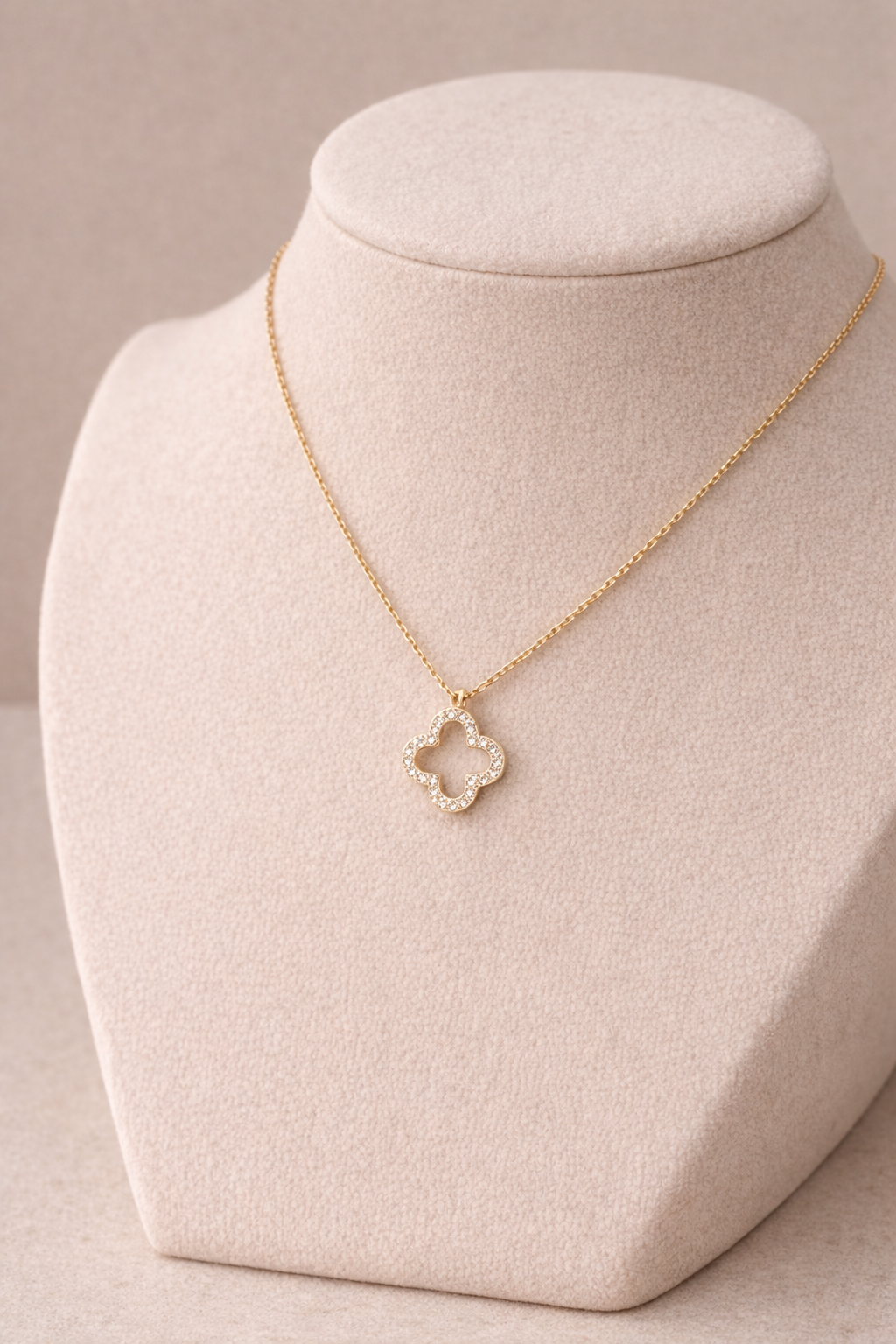 Collar Lotus